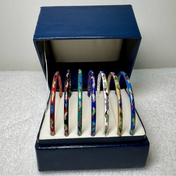 Vintage 7 piece Cloisonné enamel bangle bracelet set in box - Picture 1 of 4